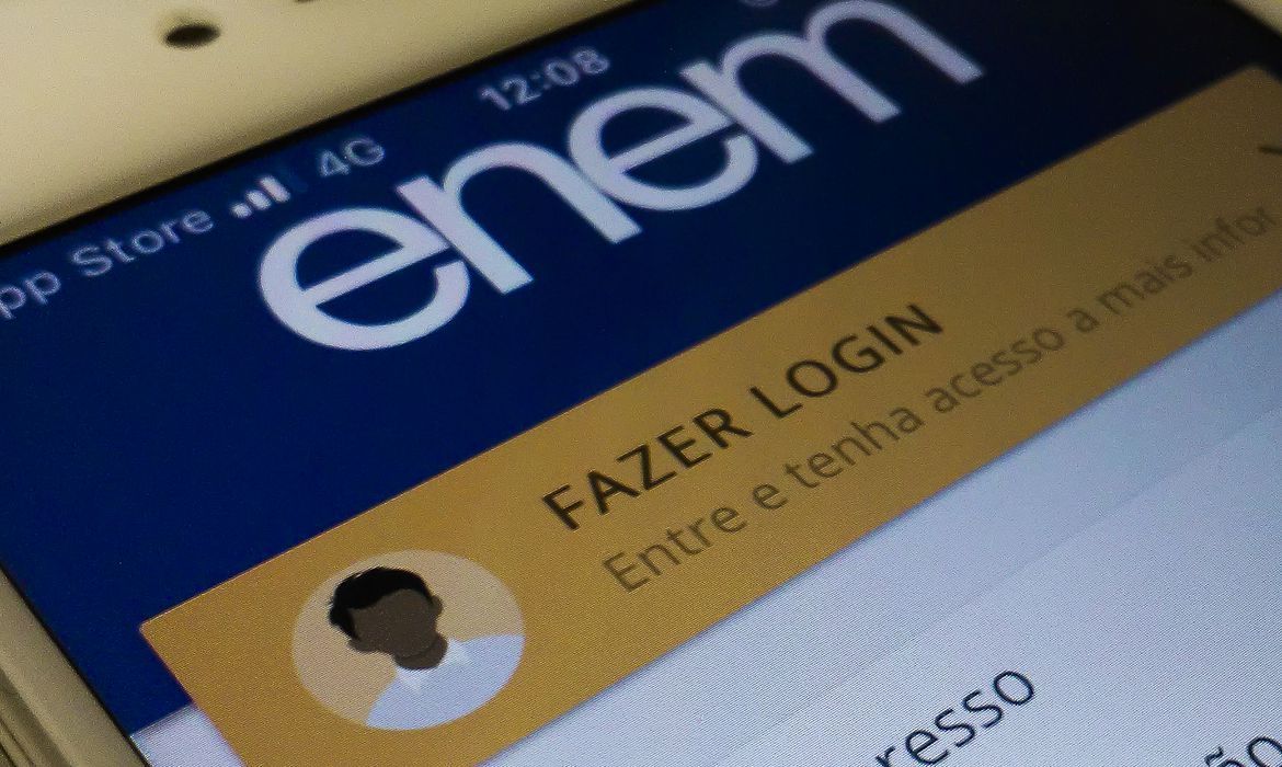 Enem 2025: treineiros podem pedir isenção da taxa de inscrição?