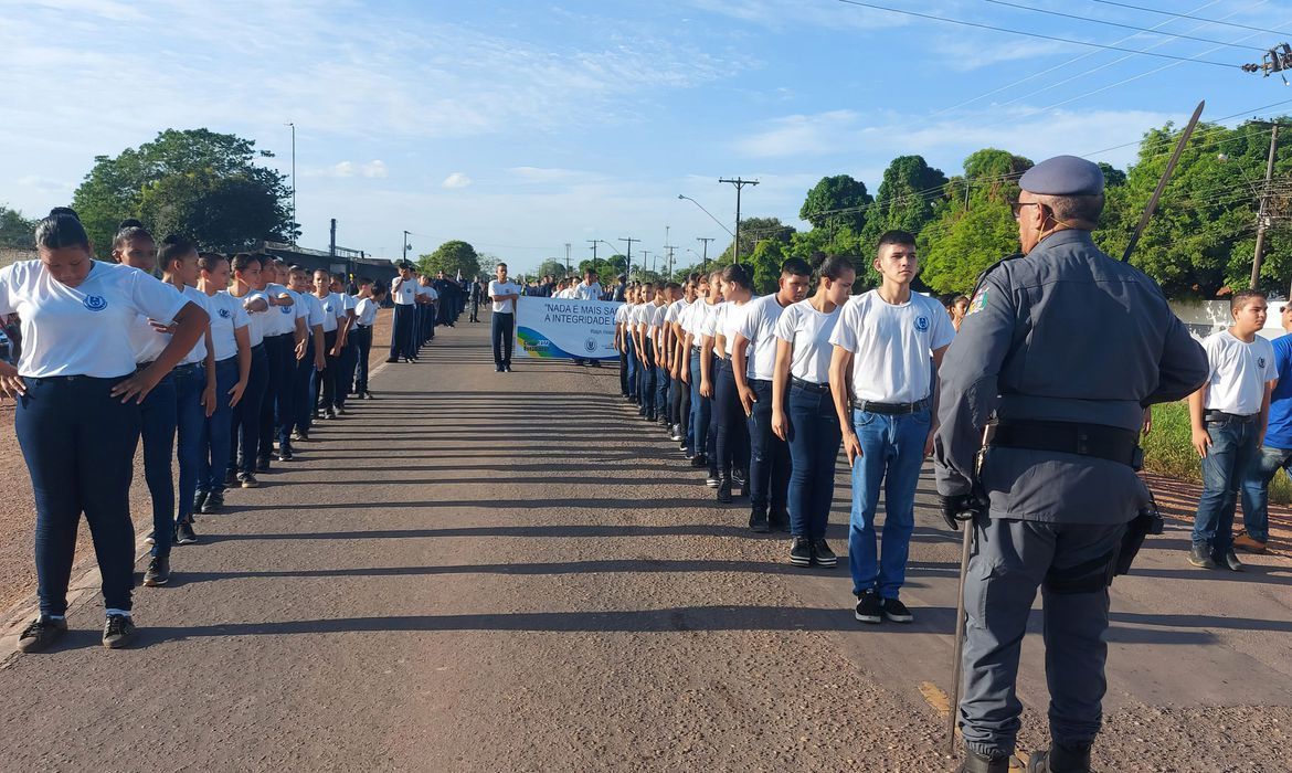 Veja a lista das escolas de SP que vão adotar o modelo cívico-militar