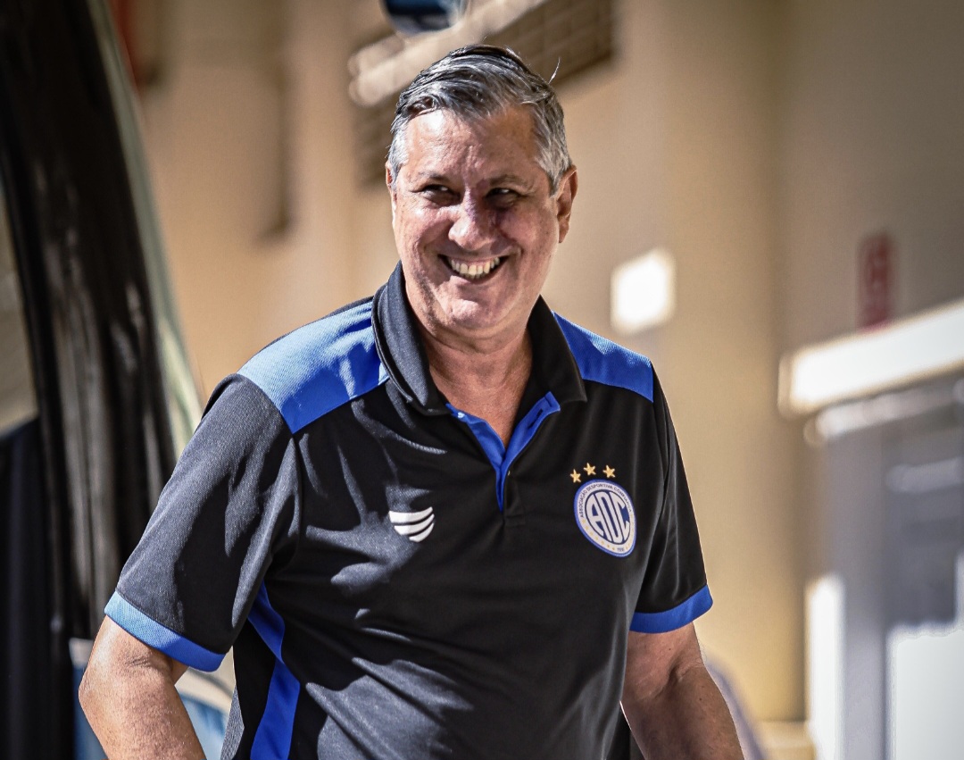 Confiança anuncia saída do diretor de futebol Luciano Mancha
