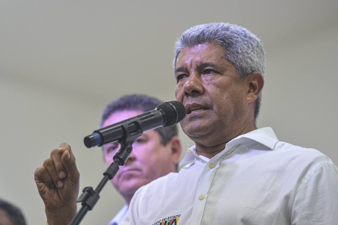 Deputado da BA pede impeachment por fala sobre bolsonaristas “para vala”