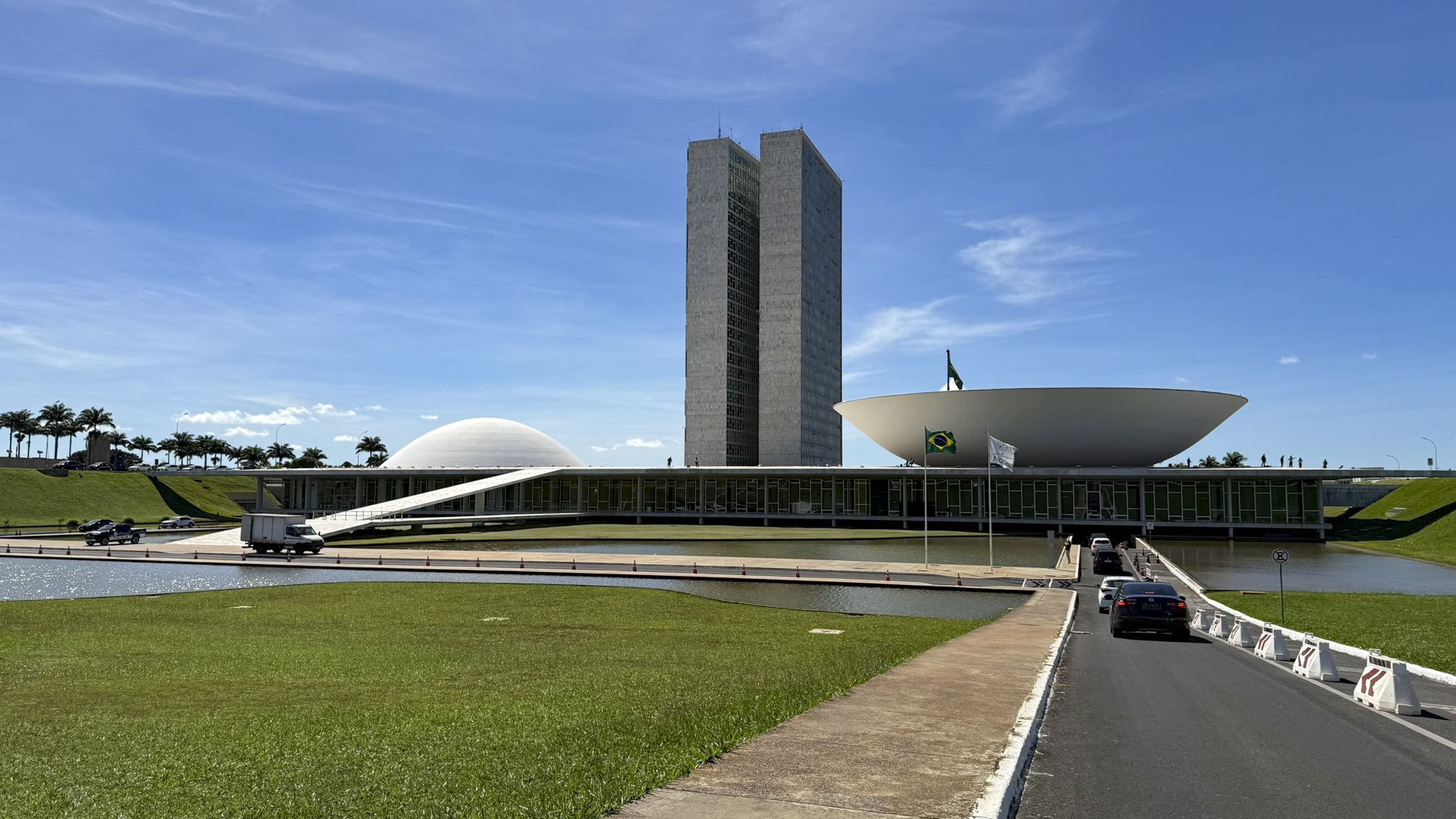 Congresso instala comissões sobre MPs do crédito consignado e Fundo Social