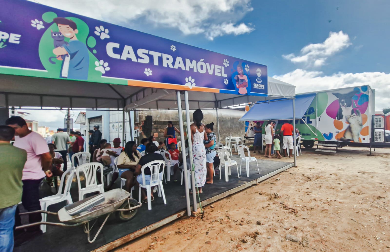 Secretaria de Estado da Saúde oferece serviços voltados à saúde animal durante o ‘Sergipe é aqui’ em São Francisco